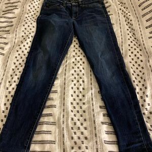 Cute skinny jeans - like new!